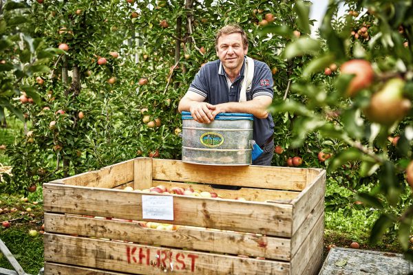 EDEKA UNSERE HEIMAT, LANDWIRTSCHAFT ERZEUGER, SALATERNTE, OBSTERNTE