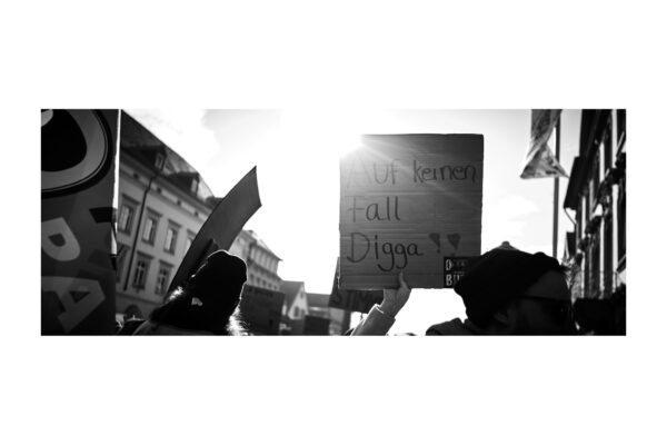 DEMO OFFENBURG, DEMONSTRATION, DEMOKRATIE, DEMOKRATIE BRAUCHT DICH