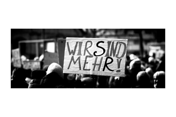 DEMO OFFENBURG, DEMONSTRATION, DEMOKRATIE, DEMOKRATIE BRAUCHT DICH