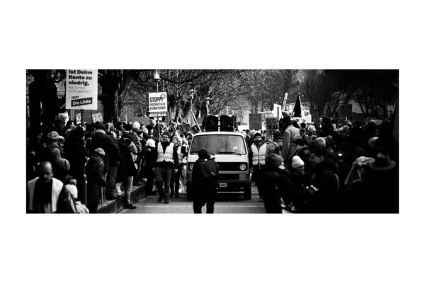 DEMO OFFENBURG, DEMONSTRATION, DEMOKRATIE, DEMOKRATIE BRAUCHT DICH