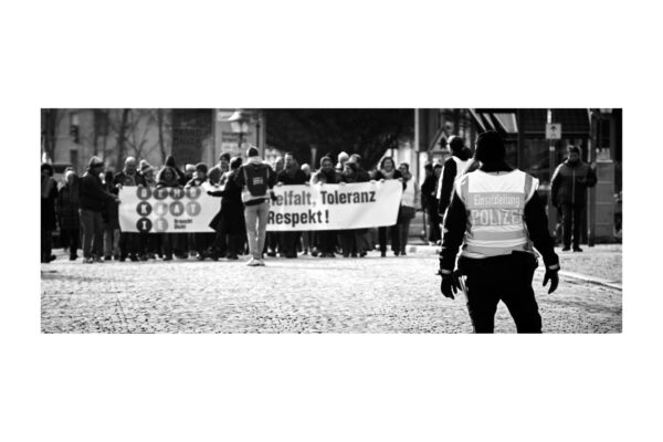 DEMO OFFENBURG, DEMONSTRATION, DEMOKRATIE, DEMOKRATIE BRAUCHT DICH