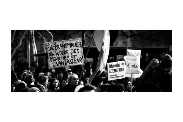 DEMO OFFENBURG, DEMONSTRATION, DEMOKRATIE, DEMOKRATIE BRAUCHT DICH