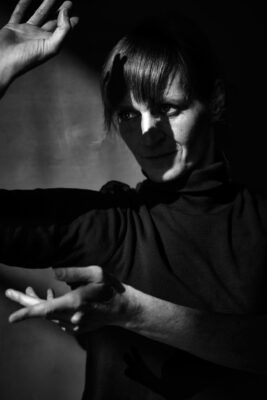 TÄNZERIN, RICA LATA MATTHES, TANZPERFORMANCE