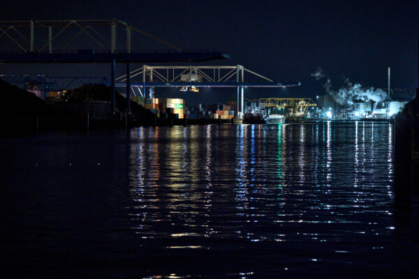 KEHLER HAFEN, TERMINAL KEHL, HAFEN UMSCHLAG, INDUSTRIEFOTOGRAF