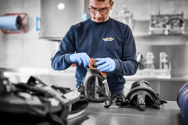 ATEMSCHUTZWERKSTATT EUROPA PARK RUST, WERKFEUERWEHR, MODERNE FEUERWACHE, SICHERHEITSINFRASTRUKTUR