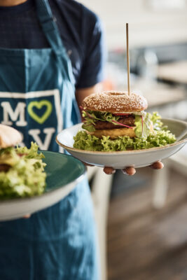 Foodfotografie veganer Burger My Heart Beats Vegan Karlsruhe